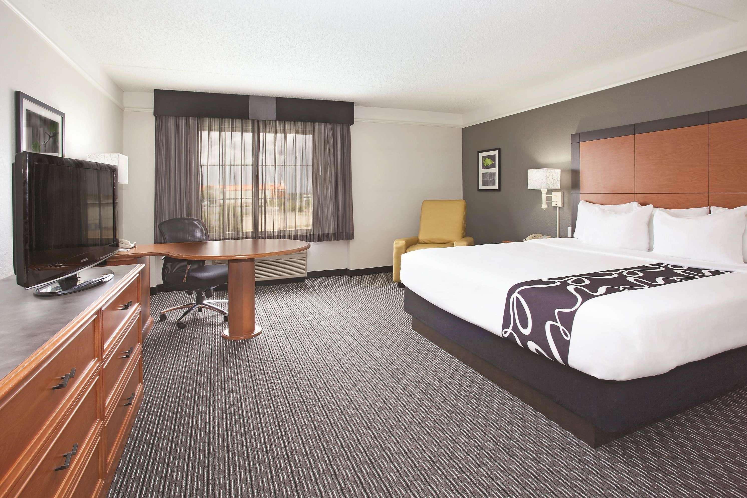 La Quinta By Wyndham Pueblo Otel Dış mekan fotoğraf