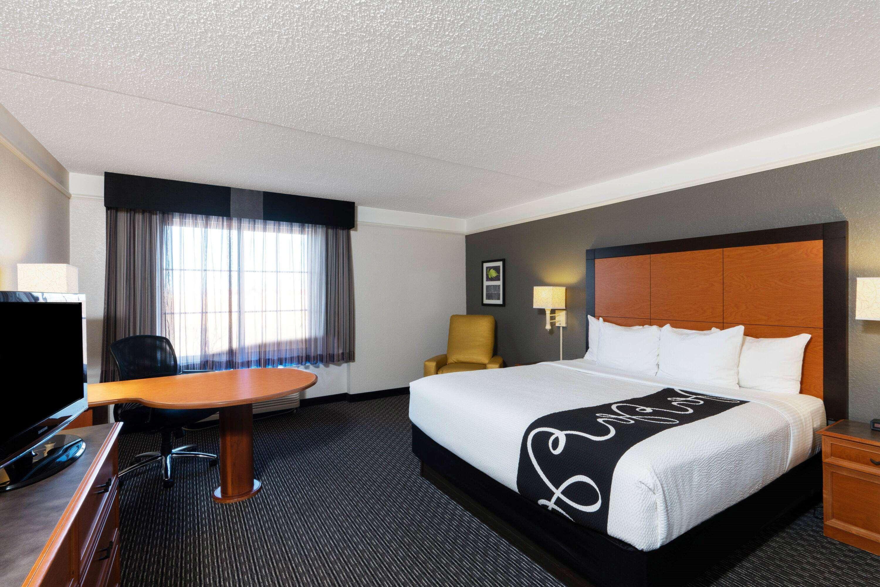 La Quinta By Wyndham Pueblo Otel Dış mekan fotoğraf
