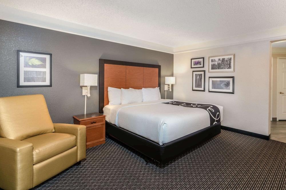 La Quinta By Wyndham Pueblo Otel Dış mekan fotoğraf