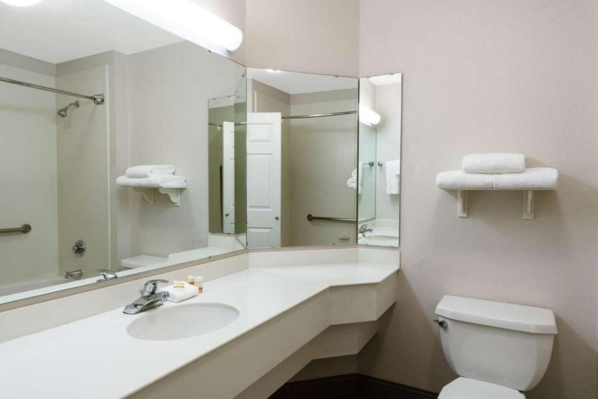 La Quinta By Wyndham Pueblo Otel Dış mekan fotoğraf