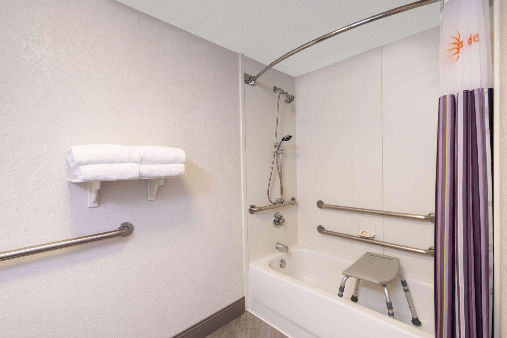 La Quinta By Wyndham Pueblo Otel Dış mekan fotoğraf